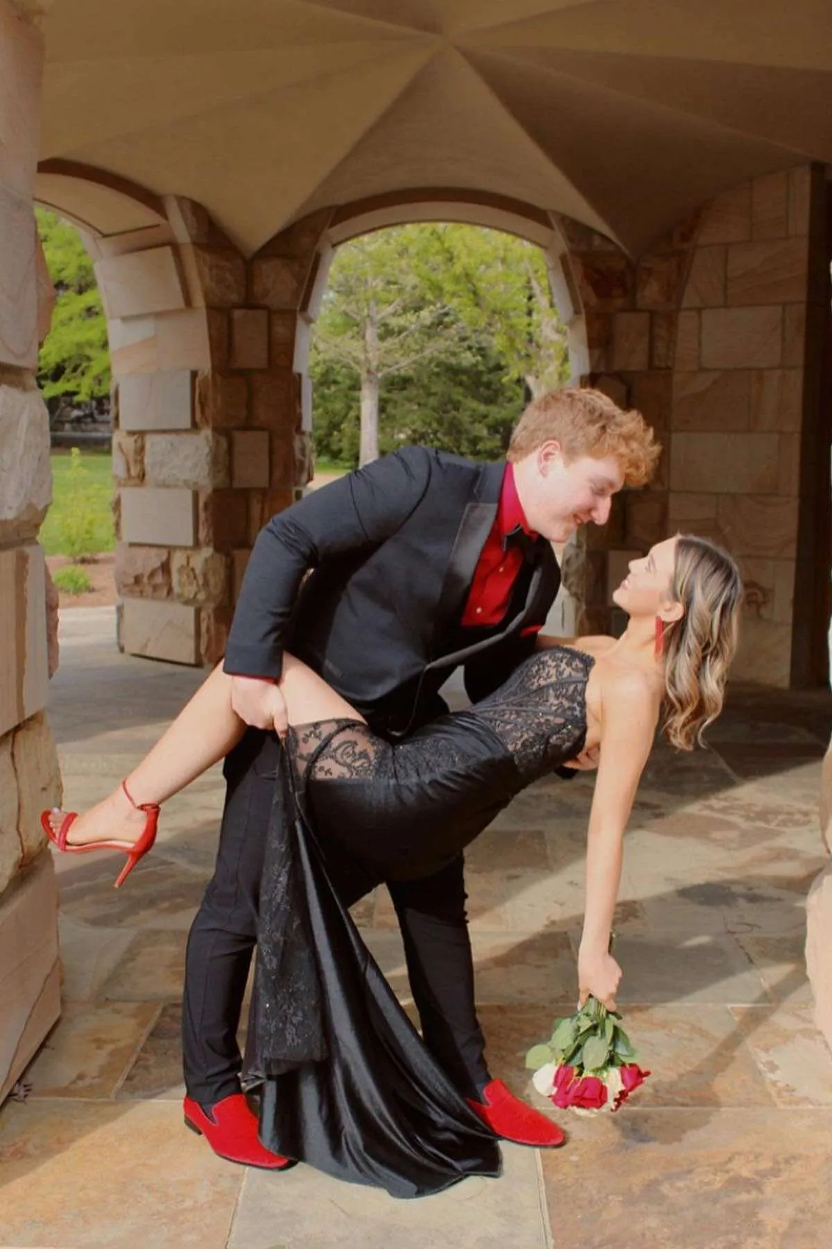 Elegant Mermaid Strapless Black Lace Long Prom Dress with Slit
