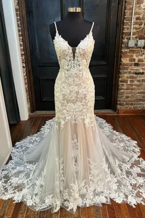 Elegant Mermaid V Neck Lace Champagne Wedding Dresses VK0731110